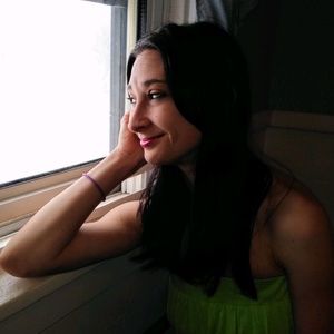 Meet your Posher, Ashley